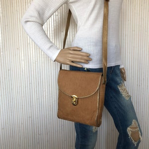 Bolso de hombro de corcho vintage Bolso de mujer en cuero marrón claro-beige y dorado Bolso Harrie Hendriks Design