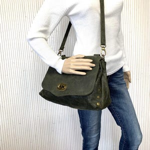 Vintage Messenger Bag Grüne LederTasche Boho Tasche Damen Weiche Wildleder Schulter- oder Crossbody Tasche Tote Bag Minimalist Satchel