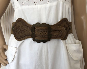 Vintage Folkloric Brown Leather Belt with Embroidered Floral Decor Women&#39;s Belt Size 75 Large Buckle