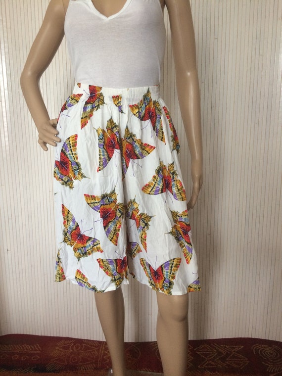 Pantalones cortos de verano Falda culotte vintage Blanco y mariposas Beldona Pantalones cortos de mujer Talla 38 Pantalones cortos sueltos de relajacion Pantalones cortos estampados Etsy Mexico