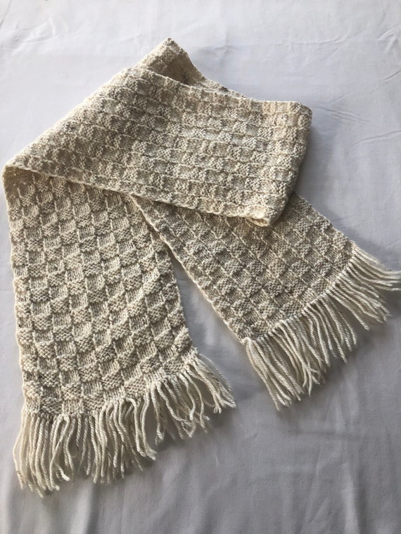 Beige hand knitted wool scarf Vintage Granny squa… - image 1