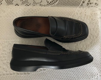 Loafers Woman Tod's Vintage Shoes Black leather Stitching P.35 1/2 Italian = 36.5 French Comfortable Loafers