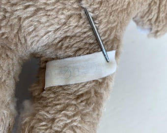 垂れ耳のヴィンテージ犬用ぬいぐるみ、ライトブラウンとホワイト
