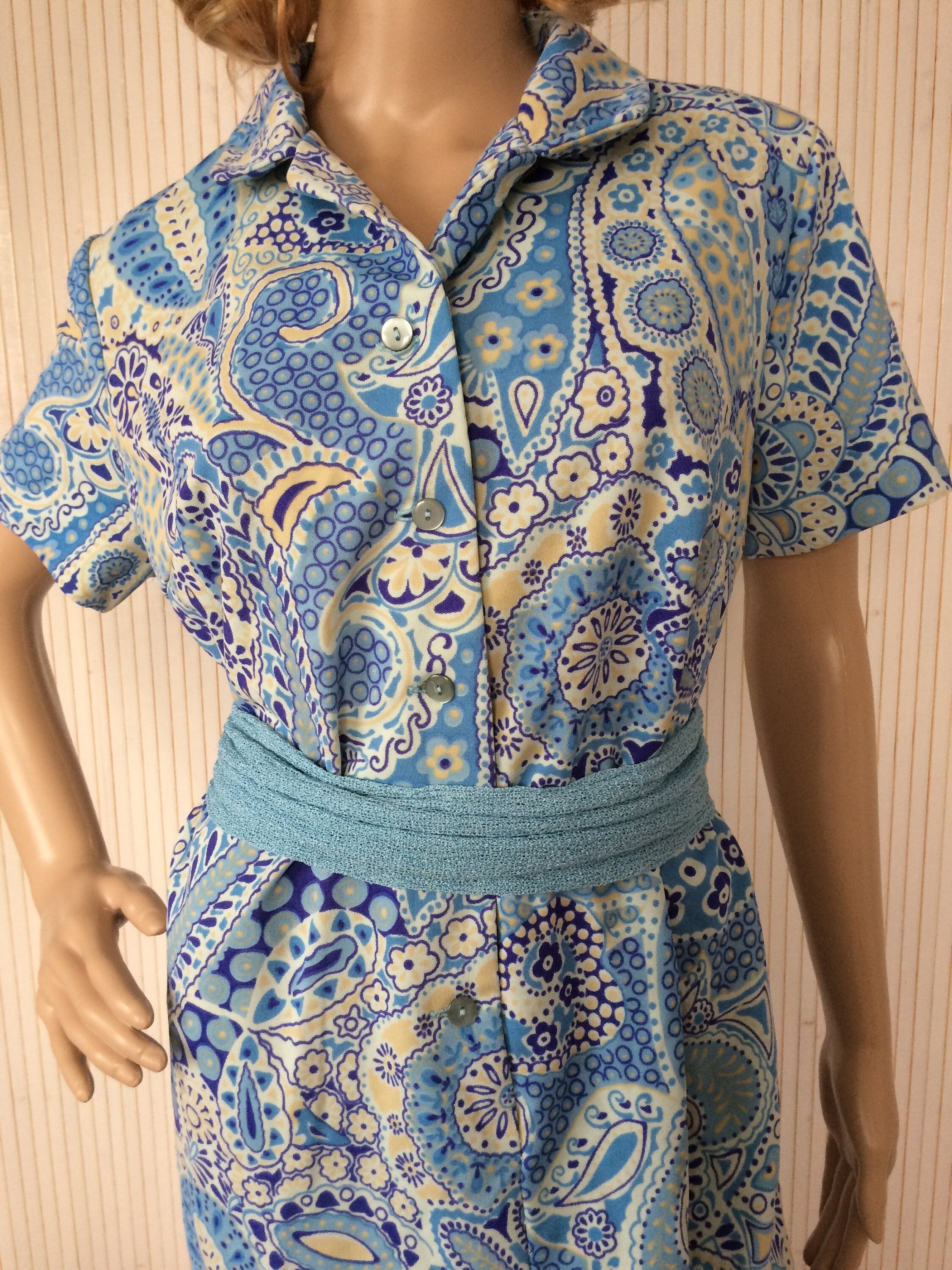 Large 1970s Dress Blue Lightweight Flower Long Sleeve Tassel Belted