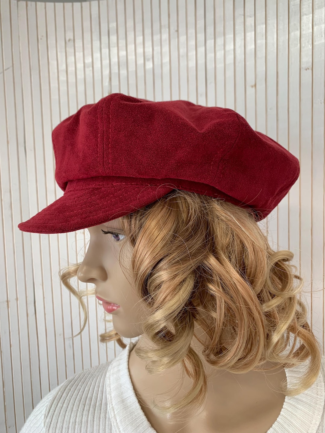 Vintage Burgundy Suede Beret/cap/hat for Women, Alcantara  display picture 3
