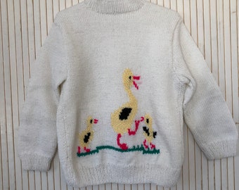 Pull tricoté en laine Enfant Vintage 4-6 ans Pull blanc Pull Enfant Unisexe Souvenir d'enfance Motif canard-cane et canetons