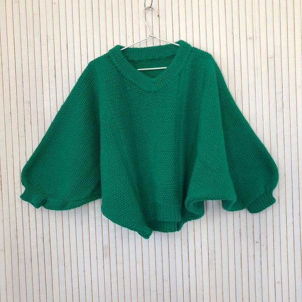 Loose knitted wool sweater for girl Vintage 6-8 years old Plain green sweater Child Wide sleeves Childhood memory