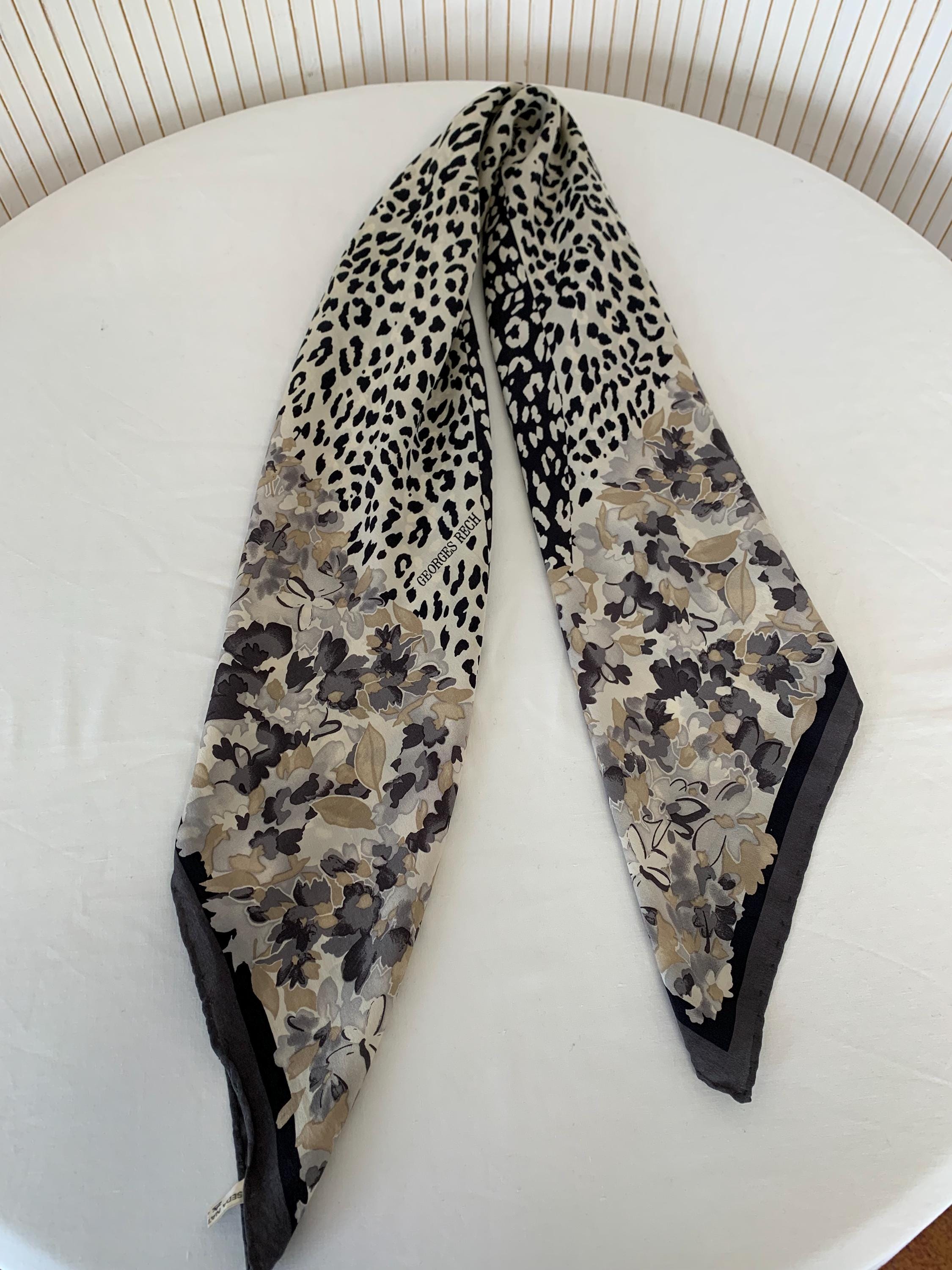 Foulard Carré En Soie Georges Rech - Motif Quadrillage, Roulotté Main - Vert - Occasion Bon état