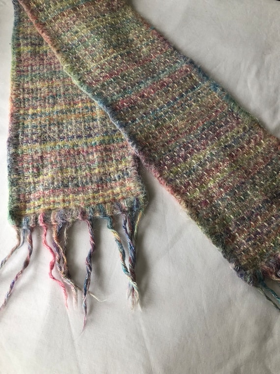 Small Pastel scarf in wool 70s Pure Vintage rainb… - image 5