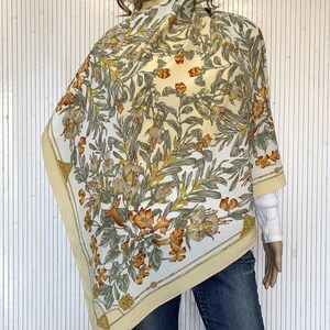 Foulard Carré Vintage MANILO BONETTI En Soie 100% - Motif Floral Multicolore - Fait Main Italie