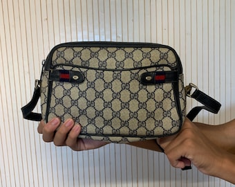 Vintage Gucci Monogram Shoulder Bag, Messenger Bag, Made in Italy, Leather and Canvas, Grey and Blue, Authentic Chic Luxury Bag