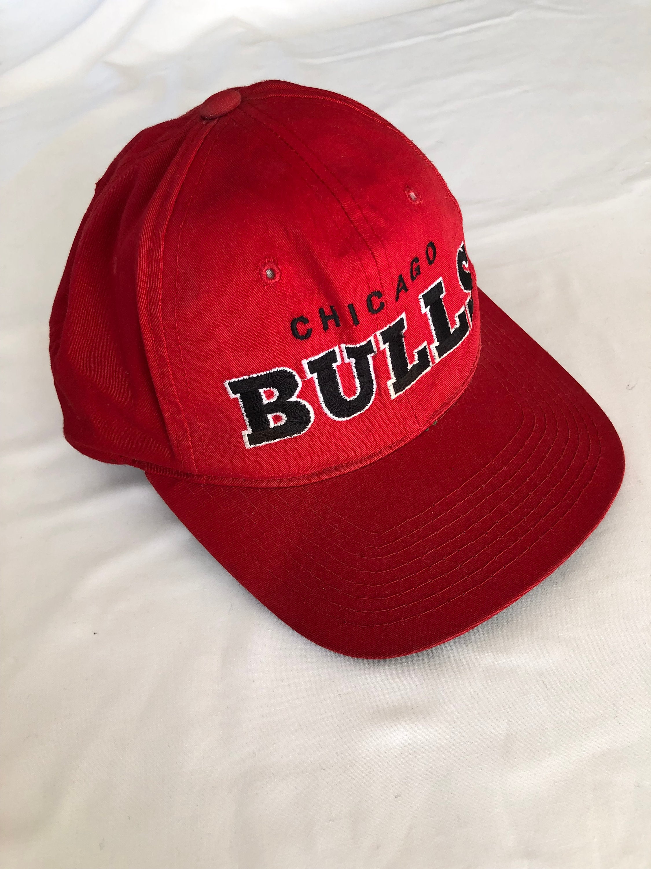 応援グッズ Chicago bulls 90s vintage cap Vintage 90s NBA Chicago Bulls Graffiti Snapback Hat Twill