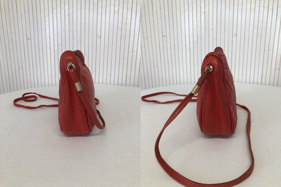 Petit sac à main Rouge matelassé Vintage Femme Bandoulière en Cuir souple Minimaliste, foto 4 di 5