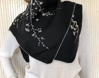 Foulard Carré De Soie Vintage Armanda – Noir, Roulotté à La Main, Cadeau Femme FO319