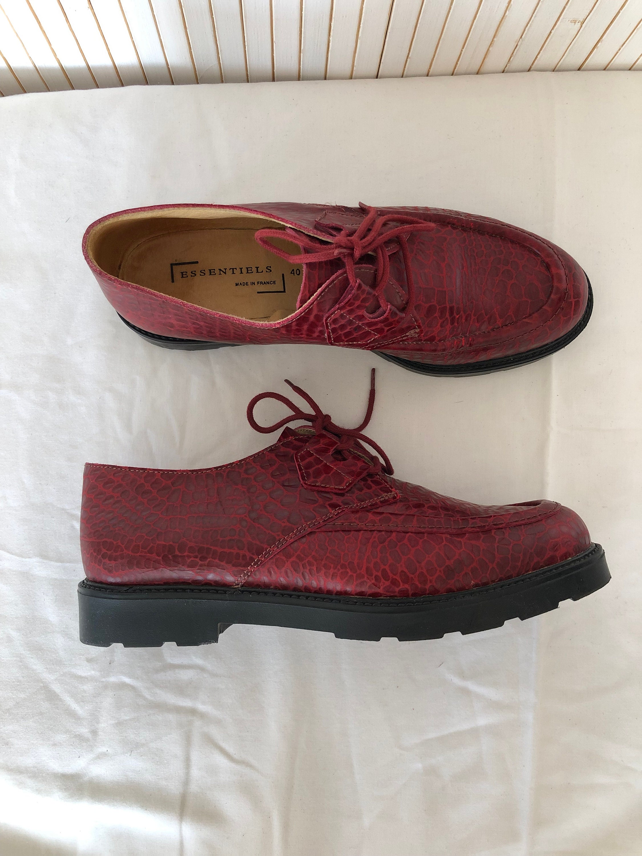 Zapatos Piel Rojo Zapato Mujer Vintage P.40 Zapatos cómodos con cordones Estampado piel animal Hecho en Francia