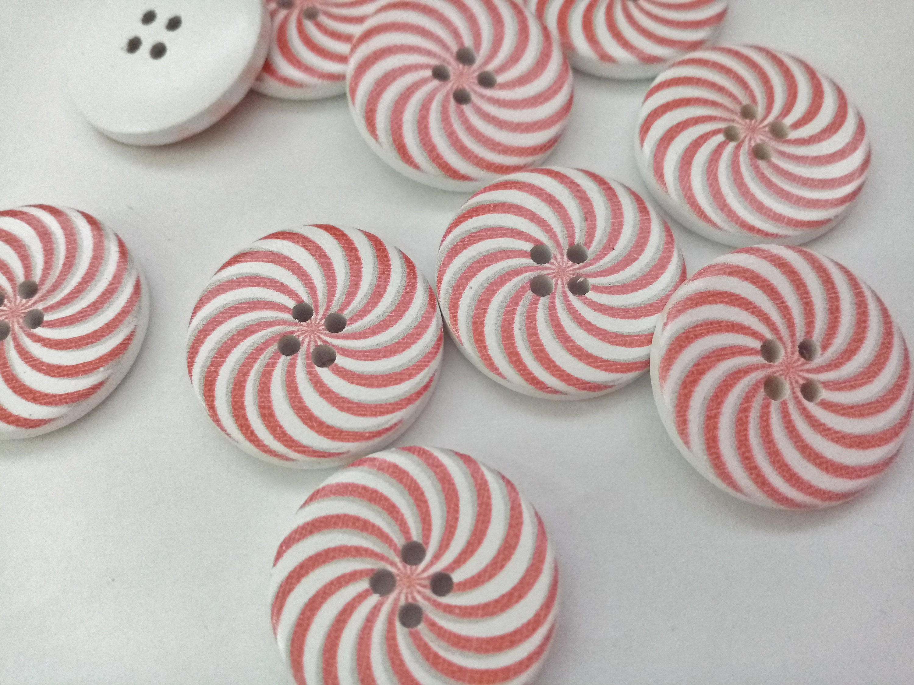 4 Large Pinwheel Sewing Buttons 30mm 1 1/8in Red and White Large Swirl ...
