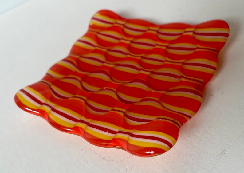 Fused Glass Optic Illusion Dish Etsy