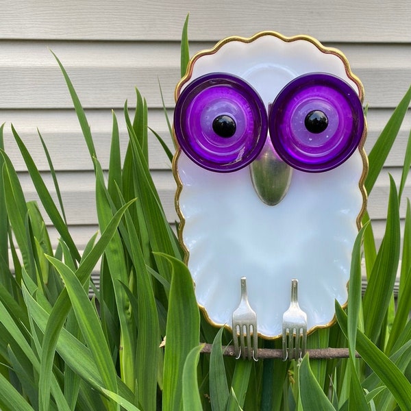 Owl, Garden Owl, Glass Owl, Yard Art, Garden Decor, Garden Gift, Garden Art, Bird Lover, Bird Gift, Upcycle, Repurpose, Vintage, Handmade