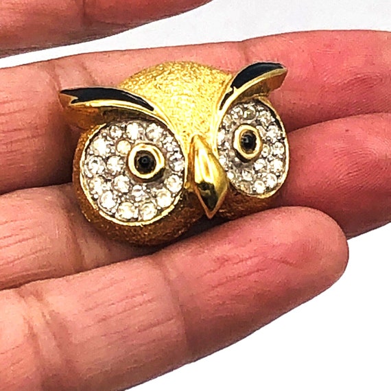 Vintage Jomaz Owl Brooch Enamel Eyes Gold Tone Br… - image 8