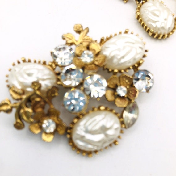Vintage Faux Baroque Pearl and Rhinestone Brooch … - image 4
