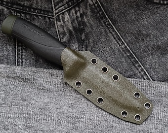Funda Kydex para cuchillo Mora Companion Heavy Duty. Color oliva. Funda personalizada. Opciones de montaje: Mini Tek Lock, Ulticlip.