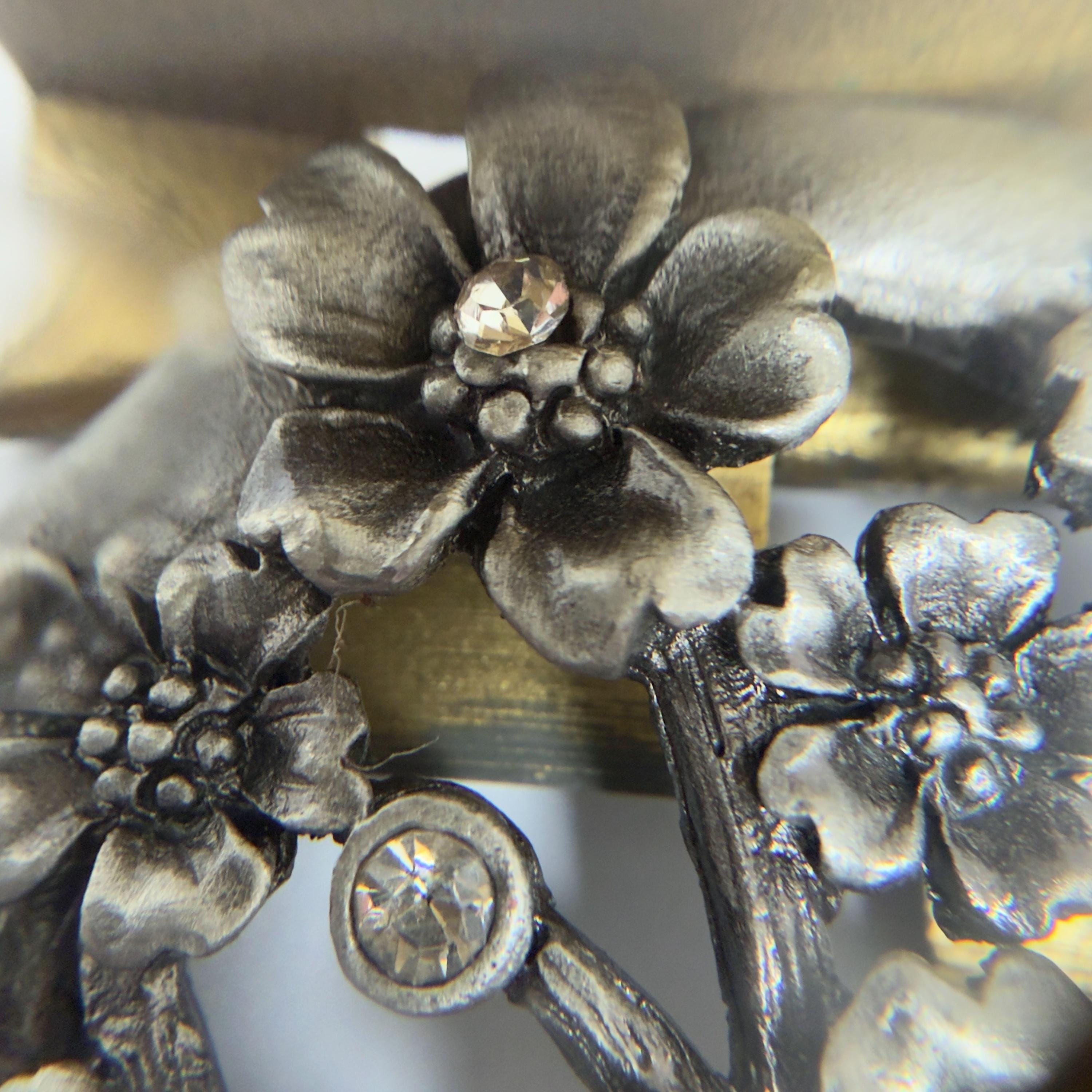 Ornate Floral Silver Tone Trinket Box, Vintage Style Keepsake Ring Holder image 5