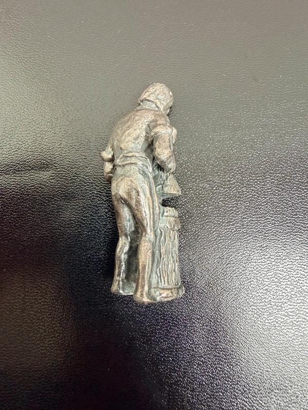 Tinnen kuiper vatenmaker beeldje vintage pewter image 8