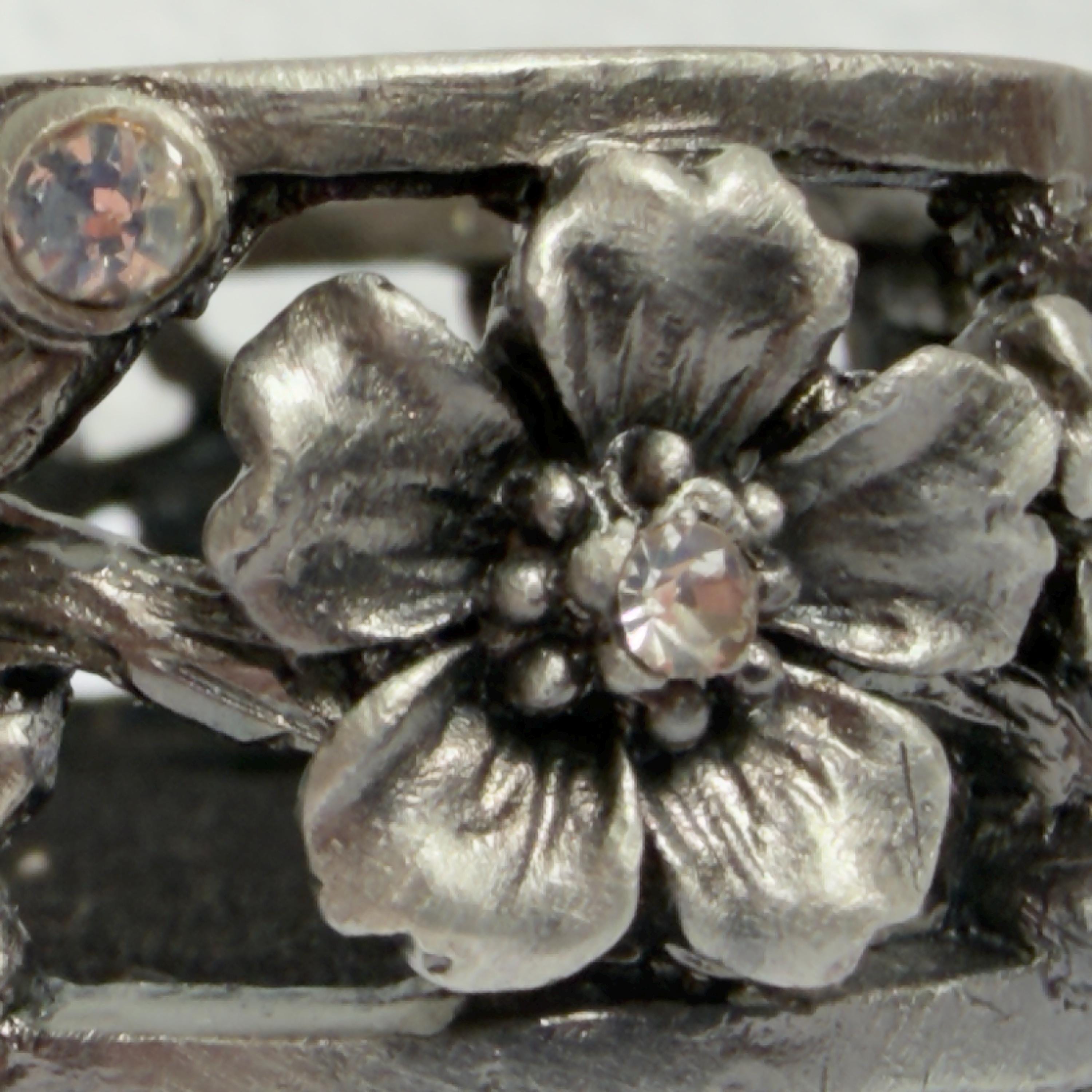 Ornate Floral Silver Tone Trinket Box, Vintage Style Keepsake Ring Holder image 6