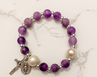 Catholic rosary stretch bracelet with amethyst beads and pearls | Catholic gift | Catholic rosary