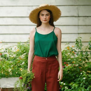Square-neck linen camisole, Linen Cami Top, Linen spaghetti strap top, sleeveless linen top, Summer Linen Top, Linen Clothing for Women