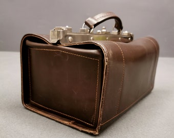 Bolso viejo de cuero marrón, bolso muy raro, hecho en 60'in