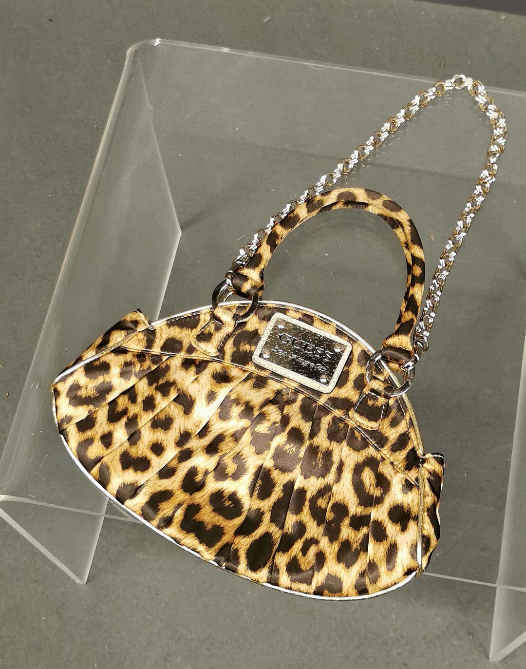 バッグ archive GUESS hand bag y2k leopard Y2k designer guess bag handbag leopard print wooden - Depop