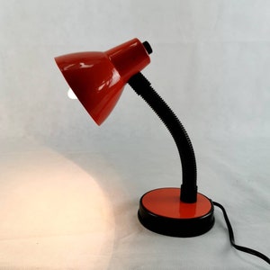 Einstellbare Veneta Lumi Lampe, Vintage Tischlampe, Pop Art, Metall Schreibtischlampe, Rote Tischlampe, Made In Italy, Retro Lampe, Retro Beleuchtung