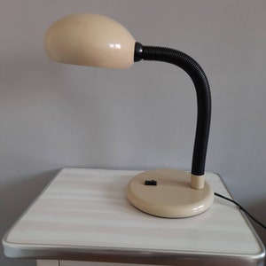 Vintage Space Age Desk Lamp: Adjustable Retro Lighting
