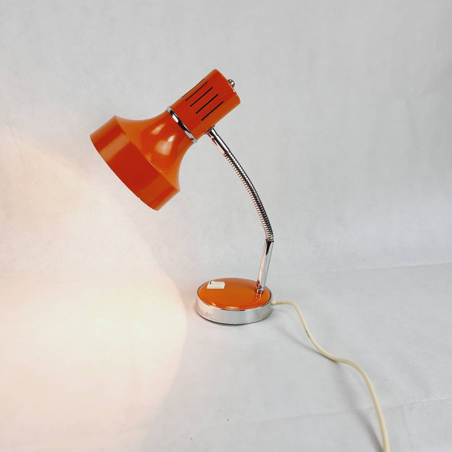 lampe orange réglable vintage, éclairage, space age, lampe de bureau, table, mid century modern