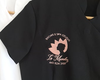 Personnalisez votre salon de beauté avec logo, tunique, uniforme d'esthéticienne, broderie tunique, tunique de beauté, tunique de manucure, uniforme d'esthéticienne