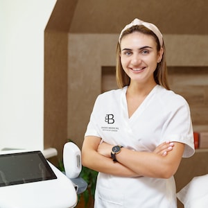Personalise your logo salon beauty, tunic, beauty therapist uniform, embroider tunic, beauty tunic, manicurist logo tunic beautician uniform