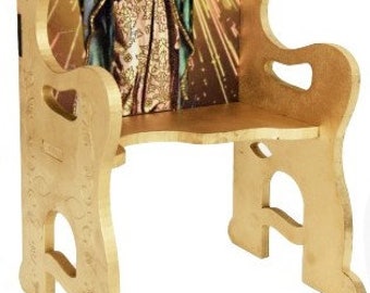 Chair for baby Jesus