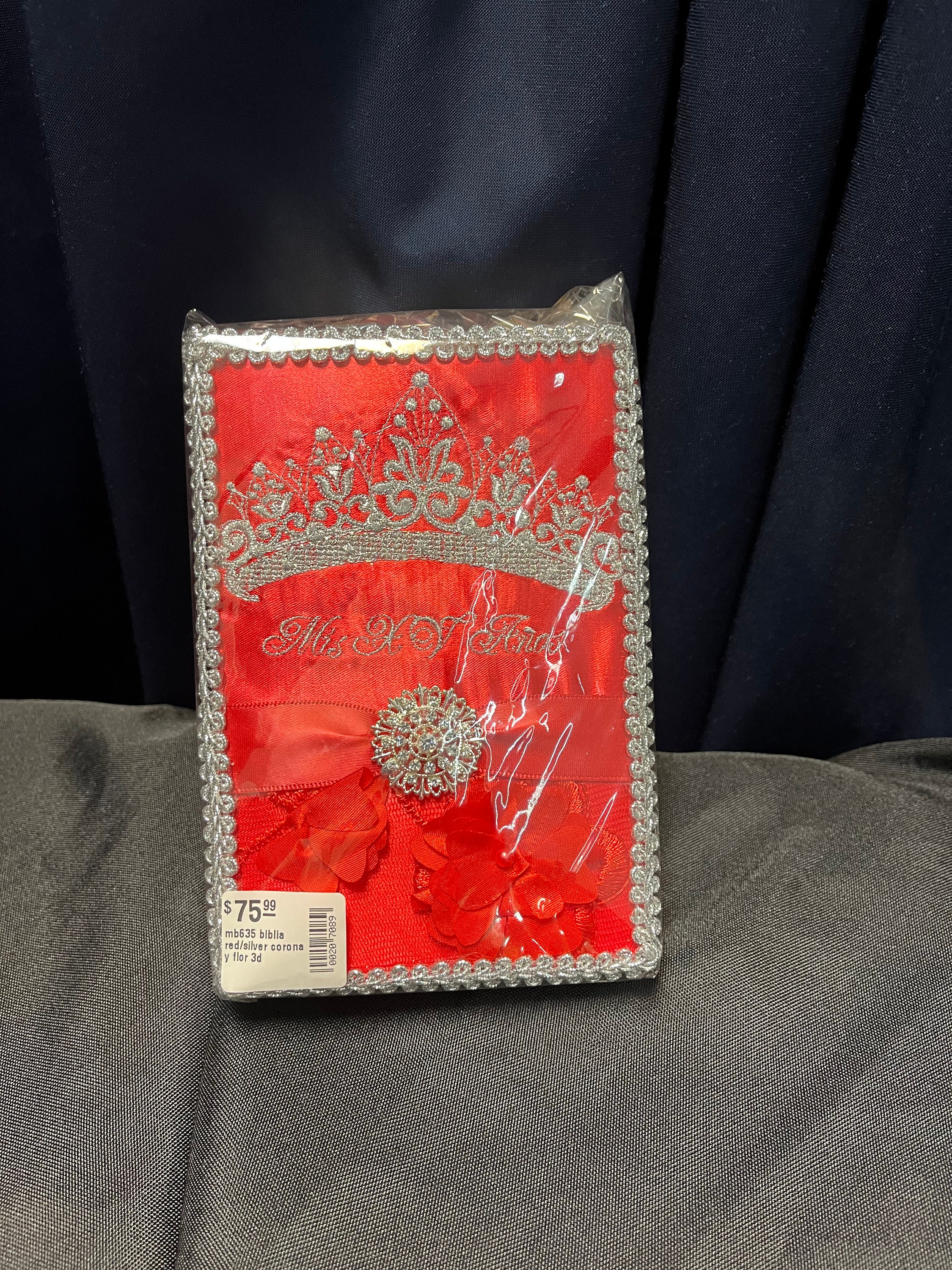 Small bible for Quinceañera