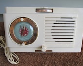 Vintage General Electric Electronic Radio Tubes Clock Radio