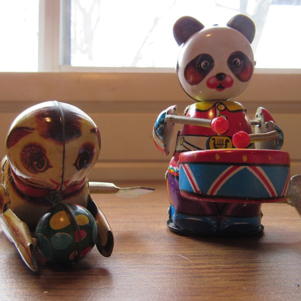 Two Vintage Tin Wind-Up Toys ( both working with keys, see video)