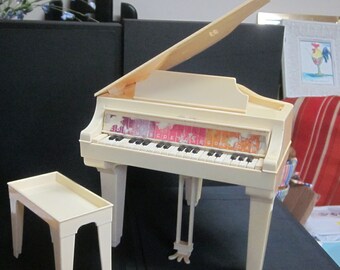 barbie piano and stool