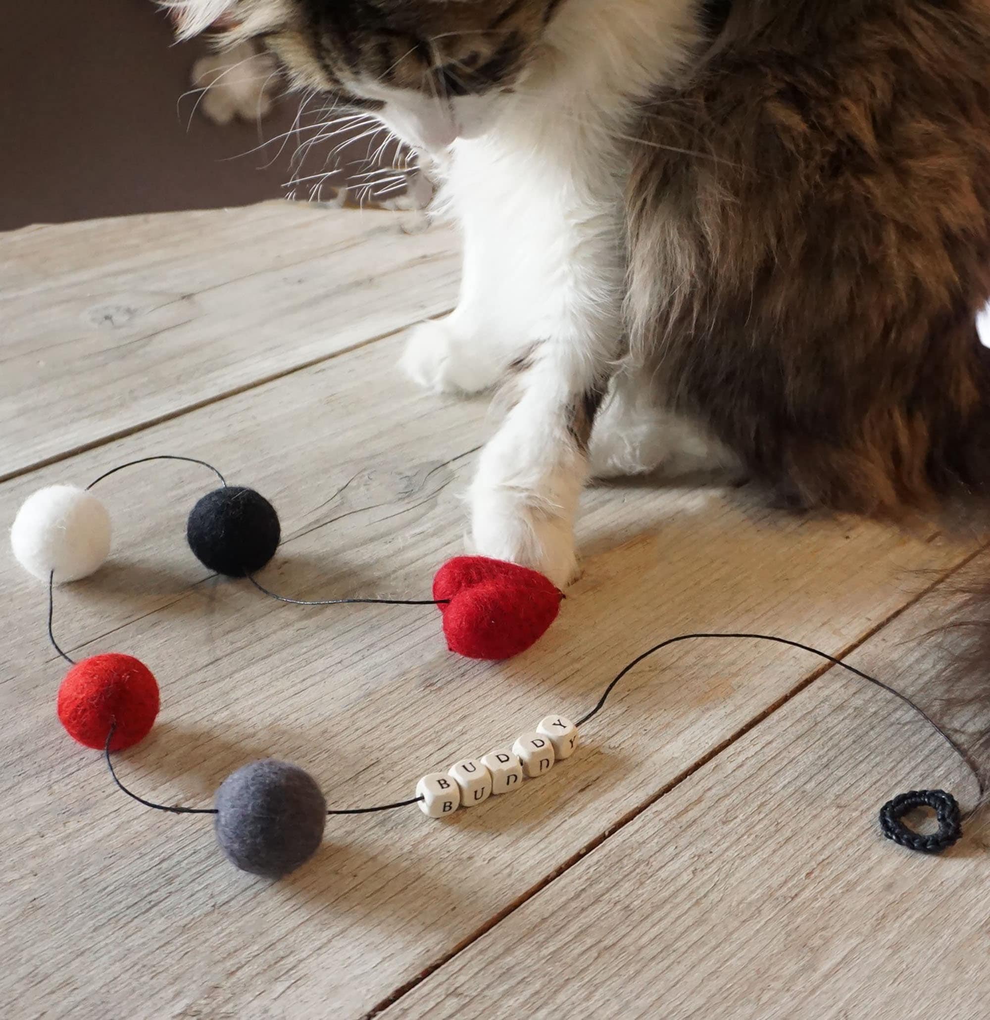 Hanging Felt Ball Cat Toys Wand, Personalized Wool Pet Toy Garland, Interactive String Cat Balls Gift