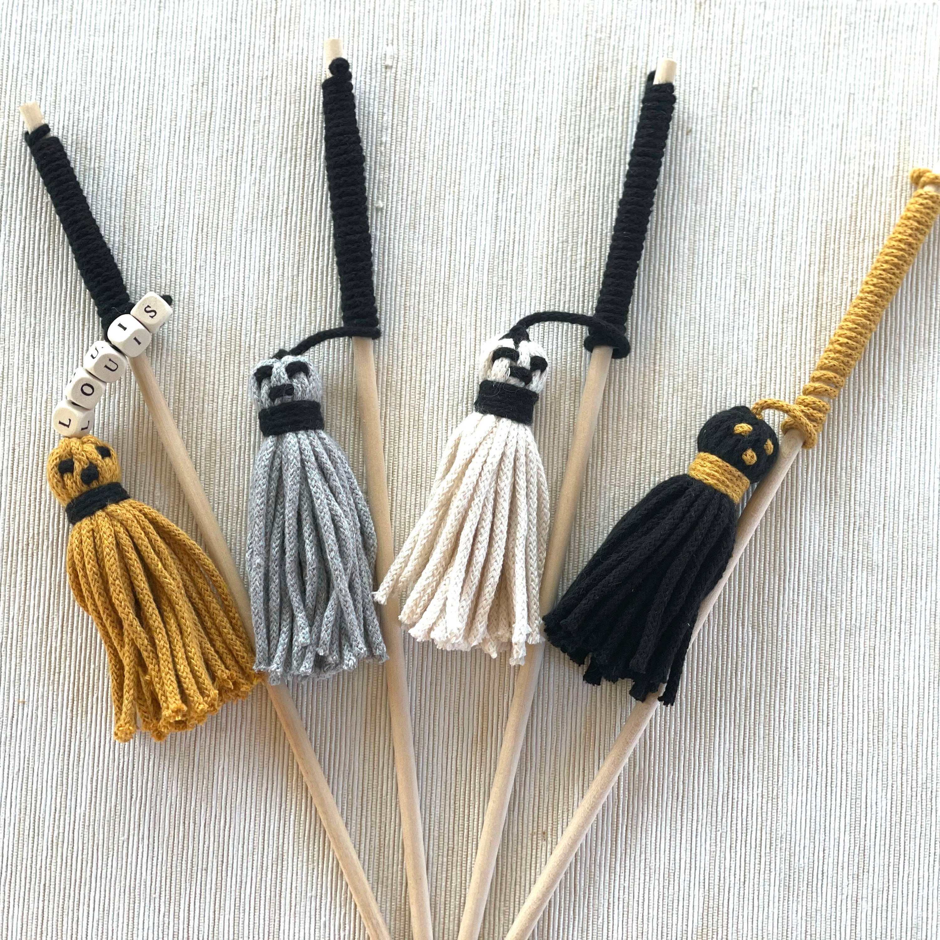 Personalized Halloween Ghost Organic Cat Toy Wand, Creepy Witch Cat Teaser, Handmade Gothic Kitten Toy, Pet Toys Gift for Cats