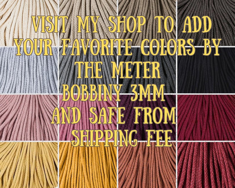 Puede incluir: Una variedad de colores de cord&oacute;n de algod&oacute;n de 3 mm, incluyendo beige, gris, negro, rosa, rojo y amarillo. El texto "VISIT MY SHOP TO ADD YOUR FAVORITE COLORS BY THE METER BOBBINY 3MM AND SAFE FROM SHIPPING FEE" est&aacute; superpuesto a la imagen.