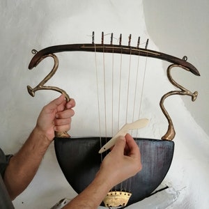 Cithara Heptacordo Kithara Heptacordo Zither Heptacordo Instrumento musical etrusco Instrumento musical etrusco antiguo instrumento de cuerda imagen 4