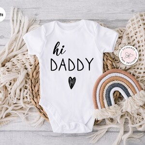 hi daddy Onesie, hello daddy Onesie, New Dad Gift, husband pregnancy announcement, custom Onesie, pregnancy announcement Onesie, Newborn
