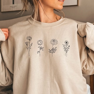 Custom Birth Month Birth Flower Sweatshirt, Valentines Day, Perfect Mothers Day Gift, Gift for Her, Flower Shirt, Sentimental Gift Idea