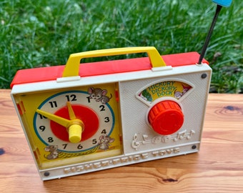 Vintage Fisher Price Music Box Clock Radio: Hickory Dickory Dock Toy