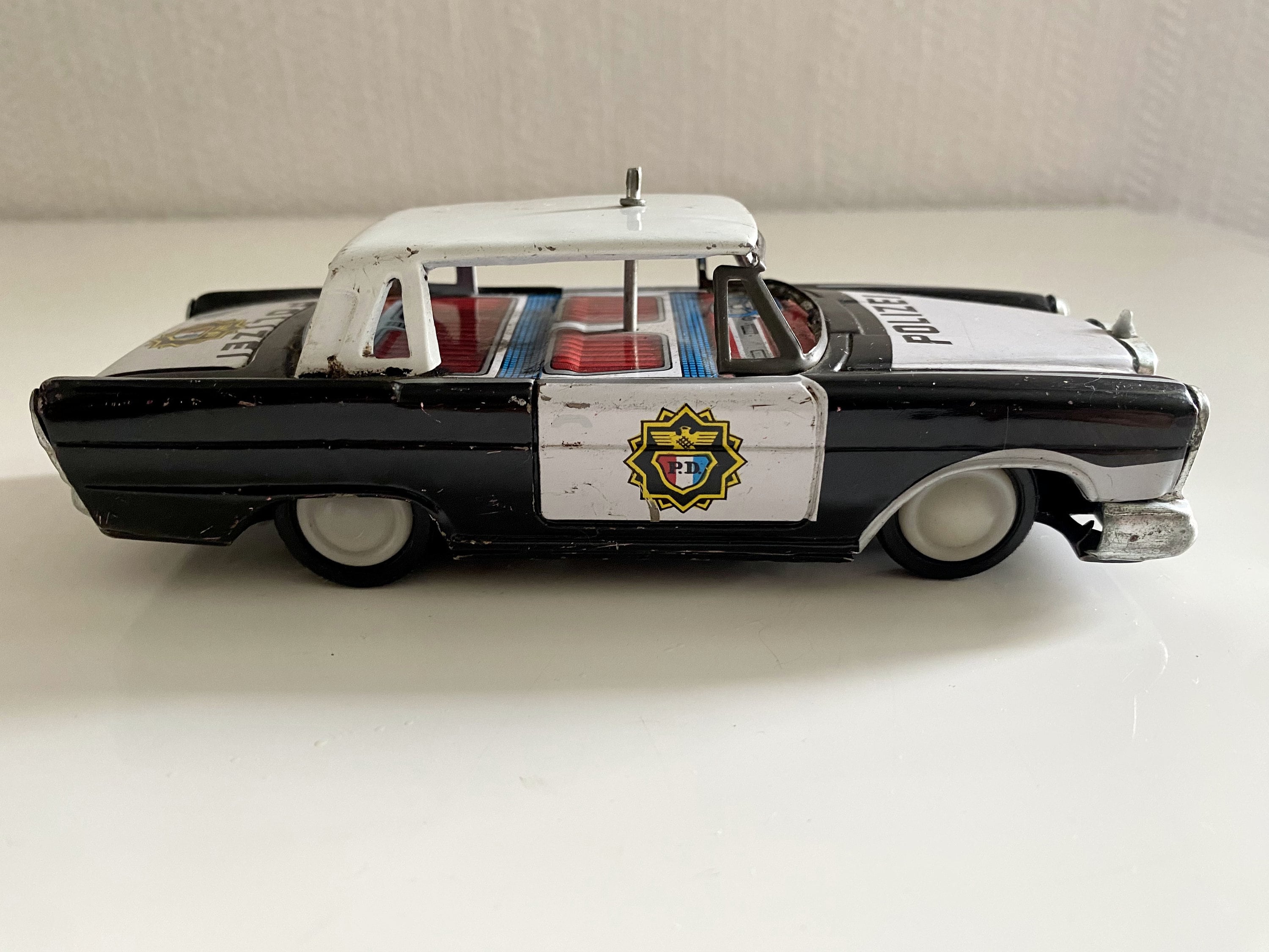 ヴィンテージ イチコ ブリキ製 ハイウェイパトロールカー：日本製